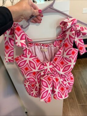 My Beloved Pink & White Geo Tie-Shoulder Peplum Crop Top